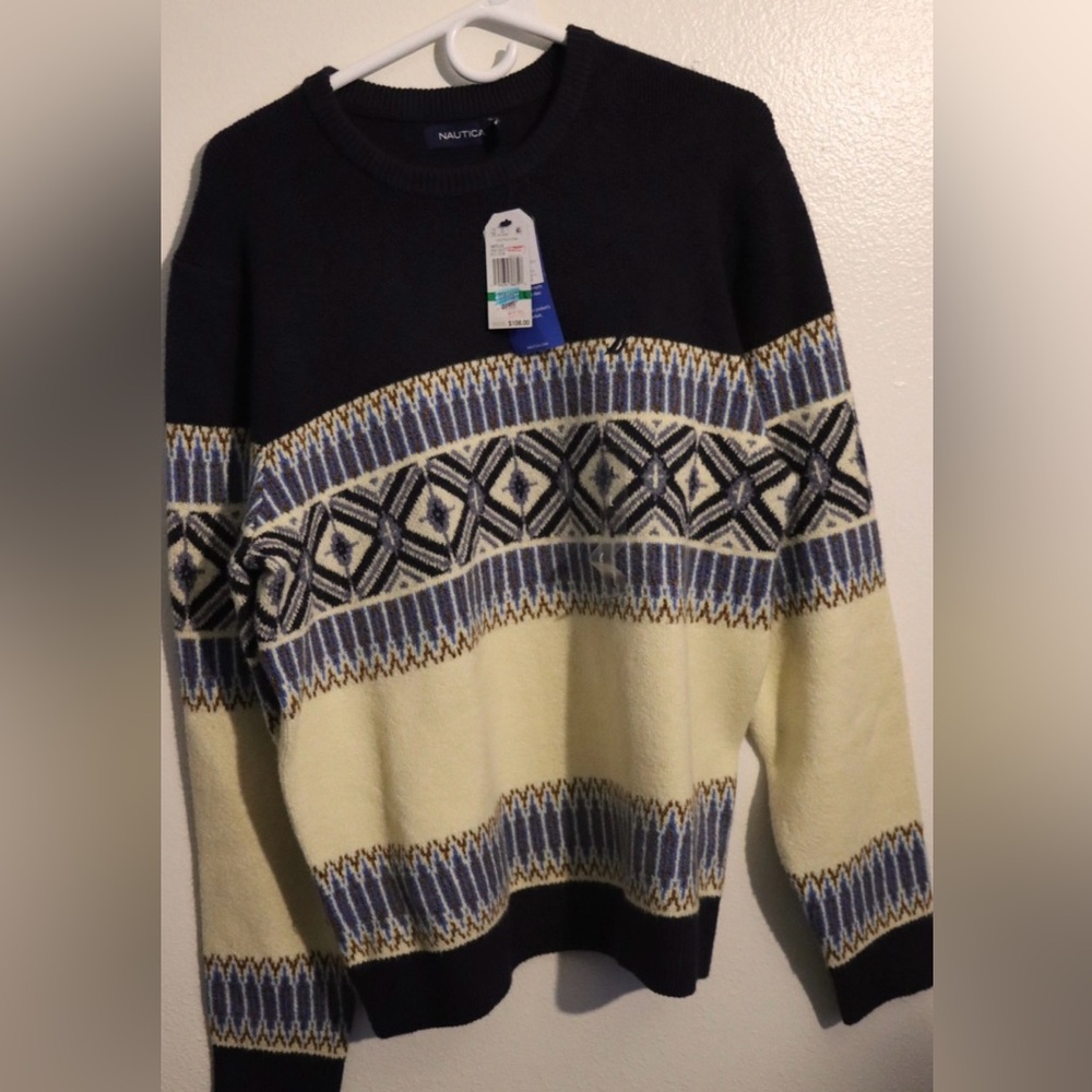 Nautica Men's Black and Cream Sweater